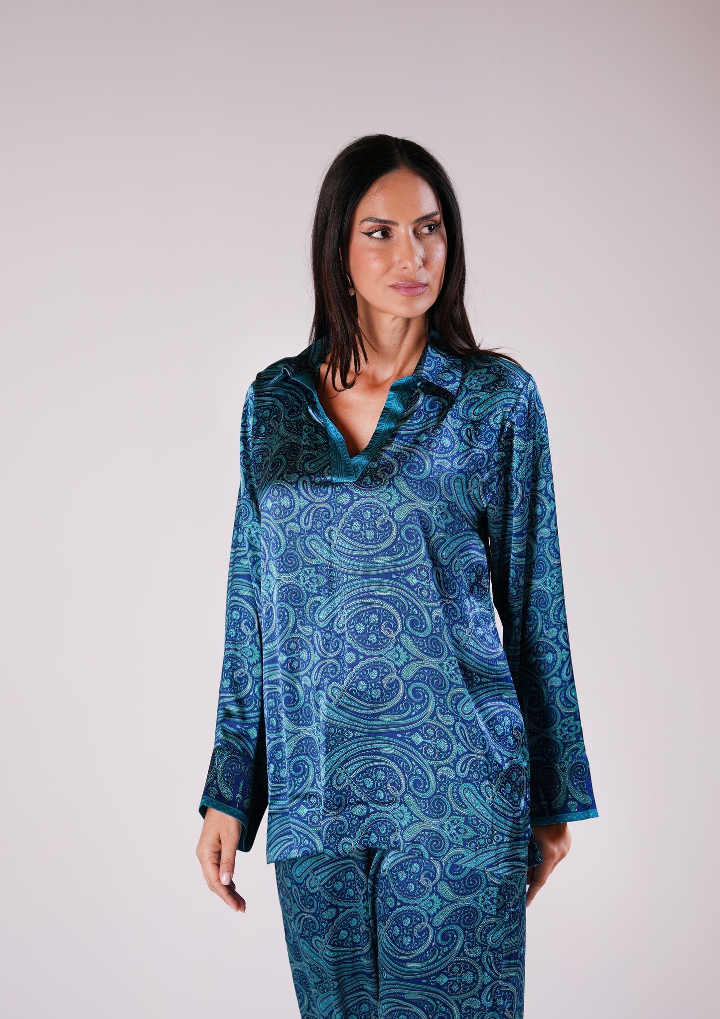 Soleia Silk Modest Set in Sapphire Blue