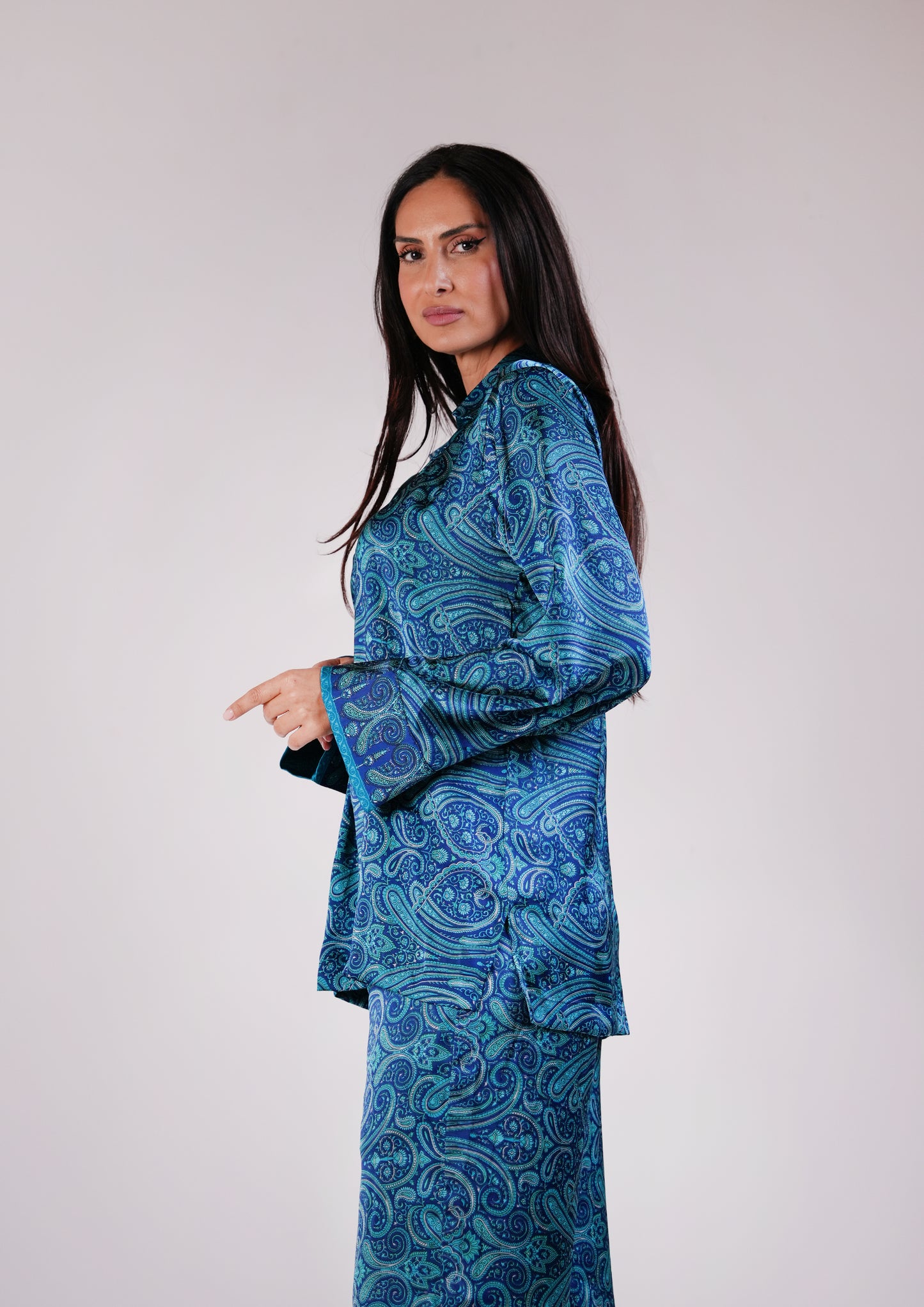 Soleia Silk Modest Set in Sapphire Blue