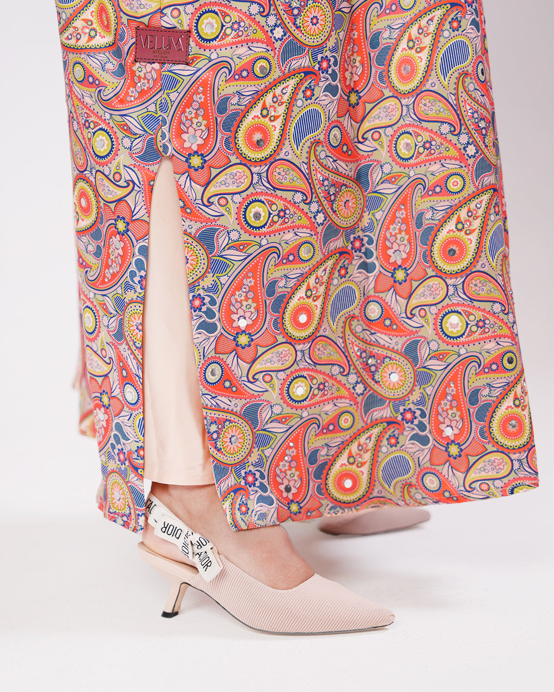 Casmira Abaya Set in Peach