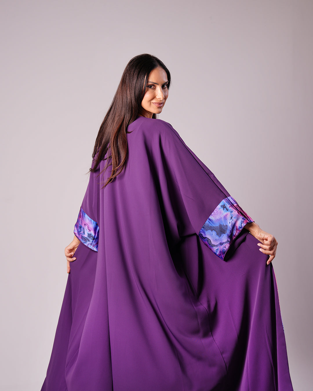 Violet Reversible Silk & Crepe Abaya