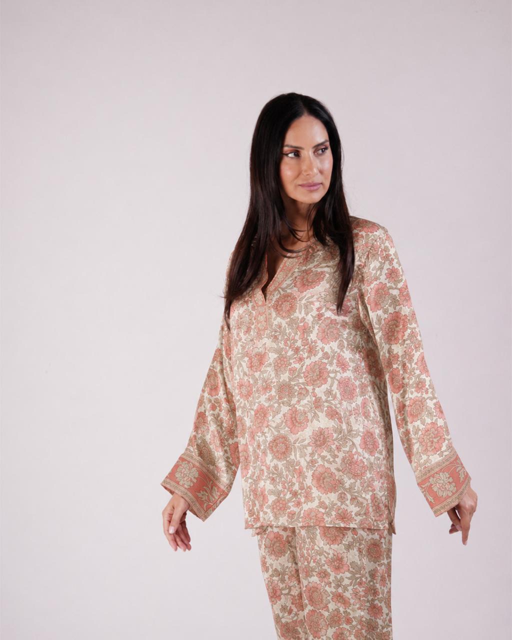 Soleia Silk Modest Set in Light Peach & Nude